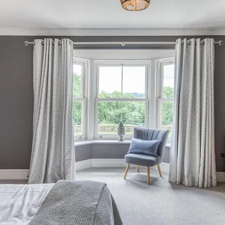 Дом отдыха The *